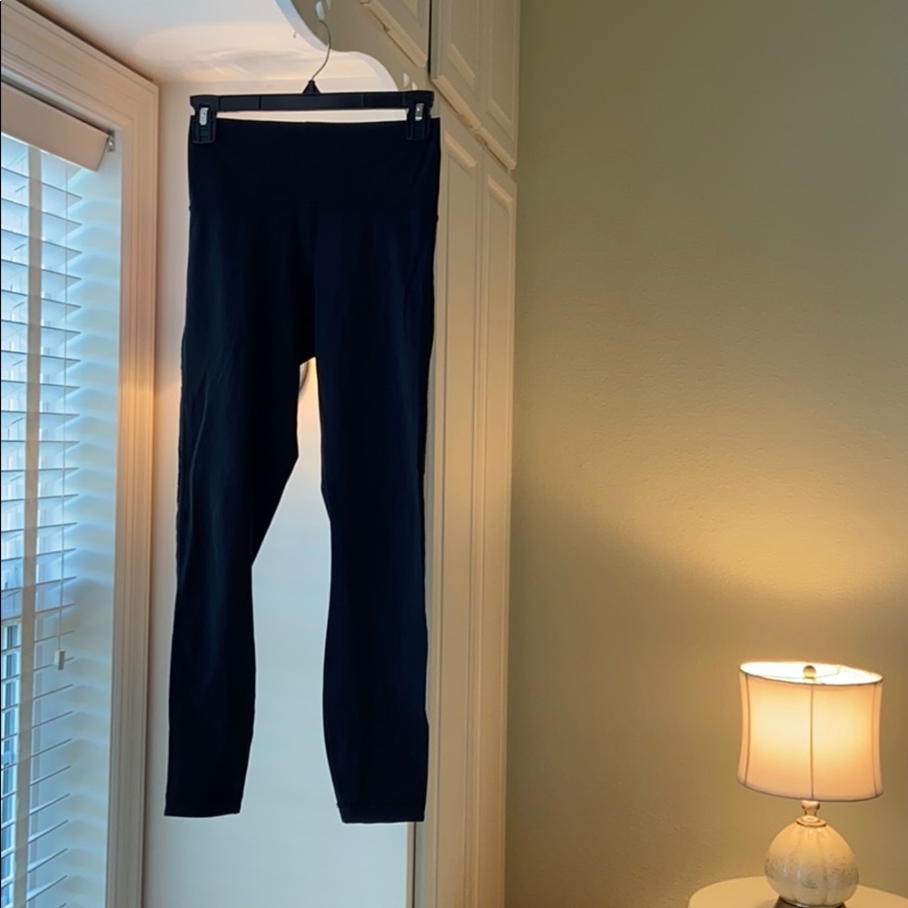 Hp Lululemon Meant To Move Tight (25") In Black - image 3
